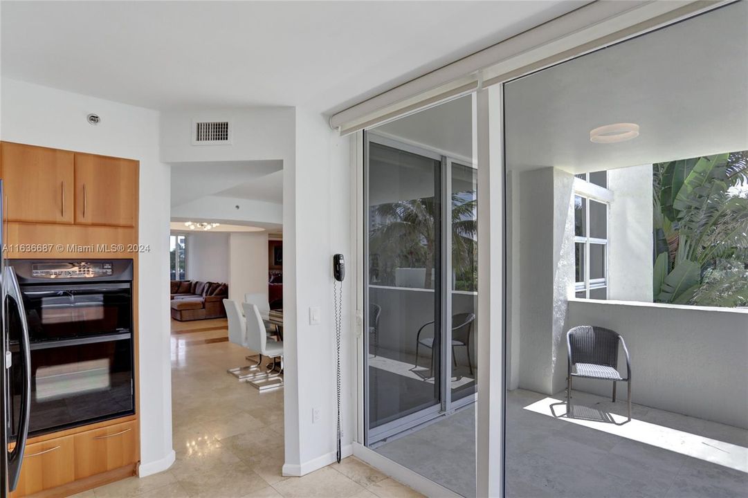 Active With Contract: $1,250,000 (2 beds, 2 baths, 1900 Square Feet)