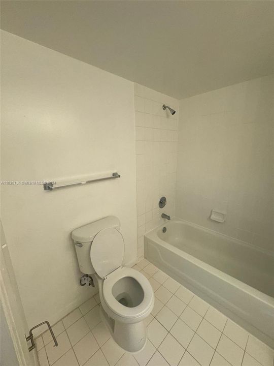 Недавно арендовано: $2,050 (2 спален, 2 ванн, 1105 Квадратных фут)