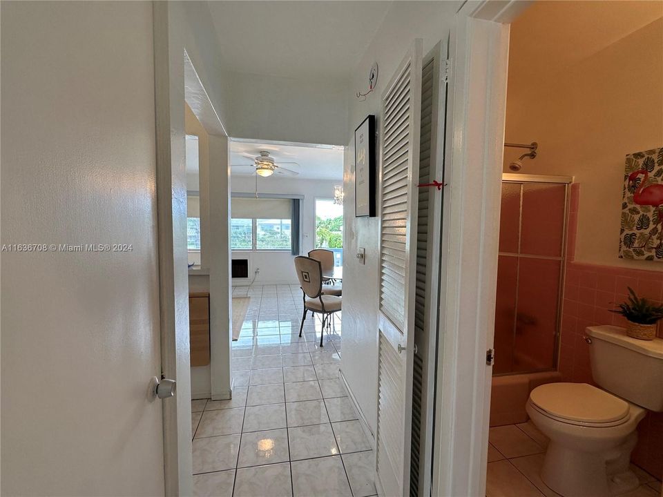 For Sale: $126,000 (1 beds, 1 baths, 600 Square Feet)