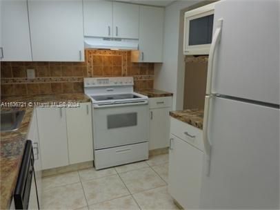 For Sale: $205,000 (2 beds, 2 baths, 1290 Square Feet)