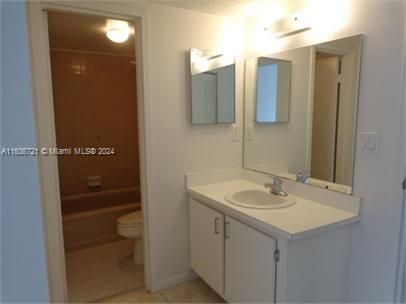 For Sale: $205,000 (2 beds, 2 baths, 1290 Square Feet)