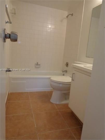 For Sale: $205,000 (2 beds, 2 baths, 1290 Square Feet)