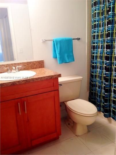 For Sale: $180,000 (2 beds, 2 baths, 1007 Square Feet)