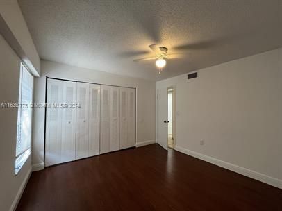 For Sale: $310,000 (3 beds, 2 baths, 1255 Square Feet)