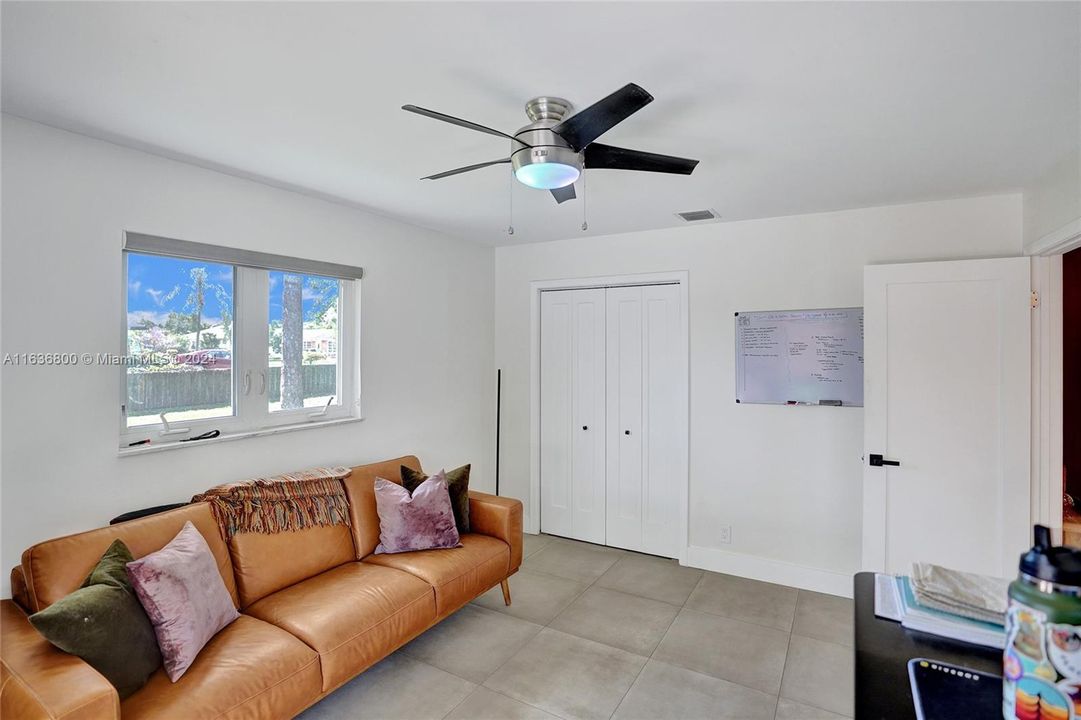 Active With Contract: $4,000 (3 beds, 2 baths, 1303 Square Feet)