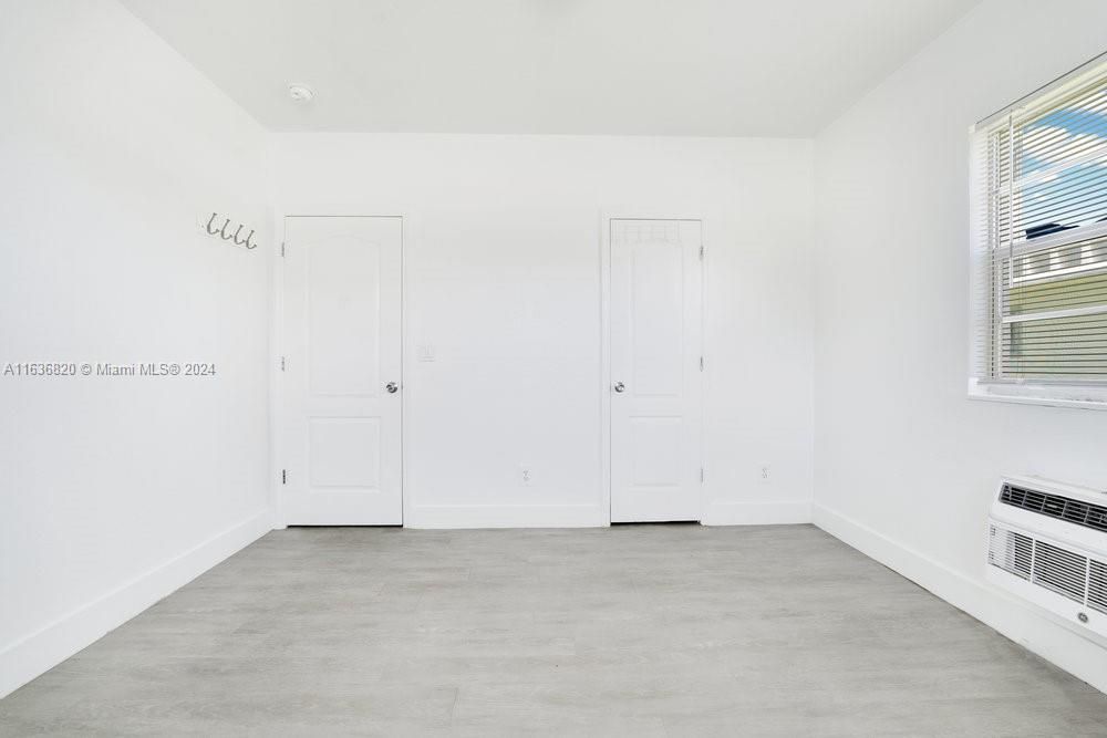 Recently Rented: $2,500 (2 beds, 1 baths, 1000 Square Feet)