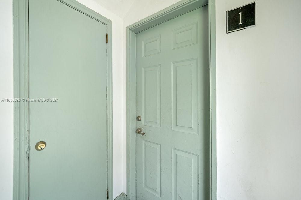 Recently Rented: $2,500 (2 beds, 1 baths, 1000 Square Feet)