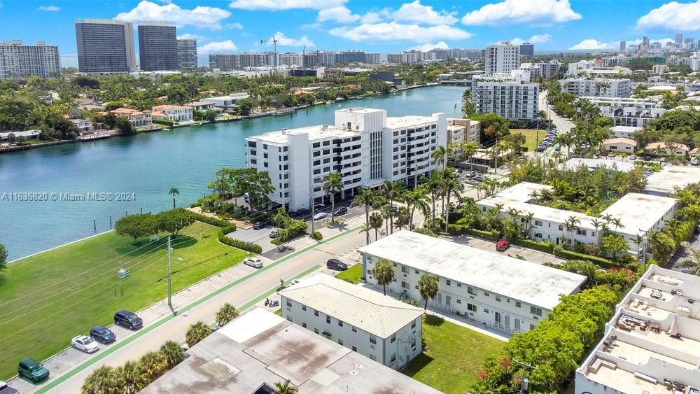 Recently Rented: $2,500 (2 beds, 1 baths, 1000 Square Feet)