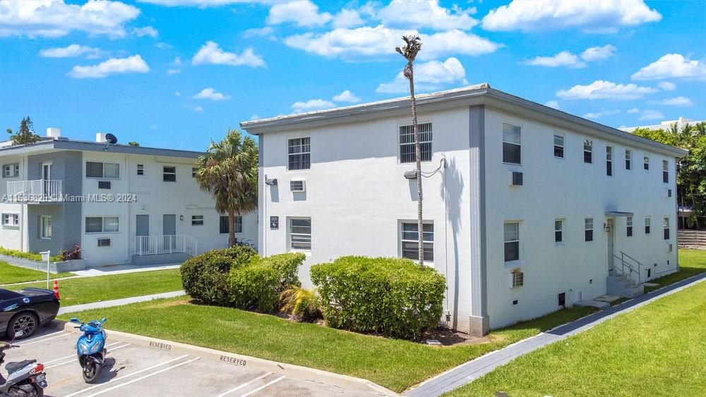 Recently Rented: $2,500 (2 beds, 1 baths, 1000 Square Feet)