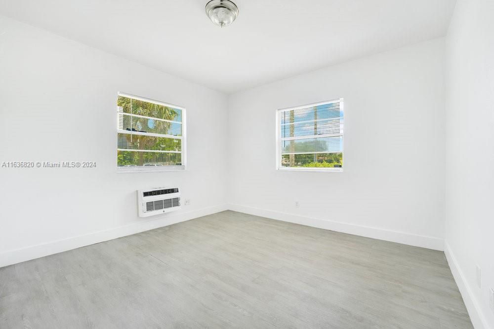 Recently Rented: $2,500 (2 beds, 1 baths, 1000 Square Feet)