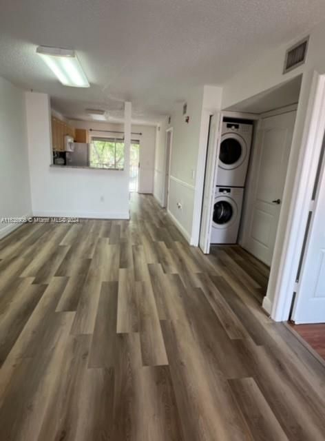 Recently Rented: $2,200 (2 beds, 2 baths, 830 Square Feet)