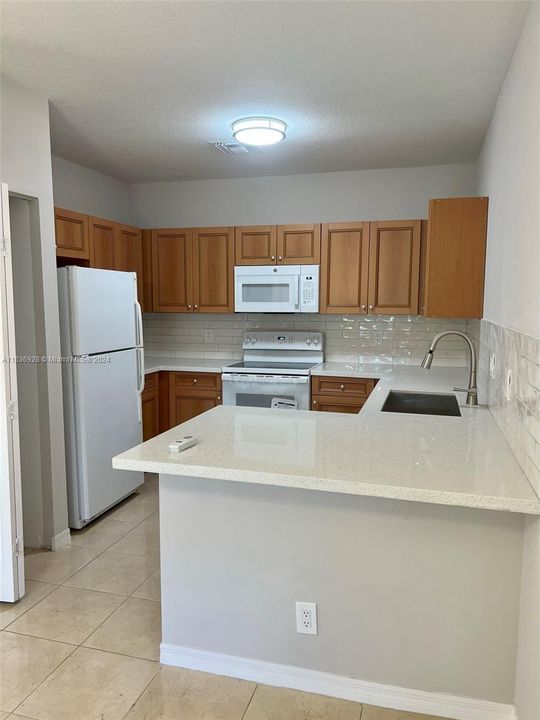 Recently Rented: $2,500 (3 beds, 2 baths, 1543 Square Feet)