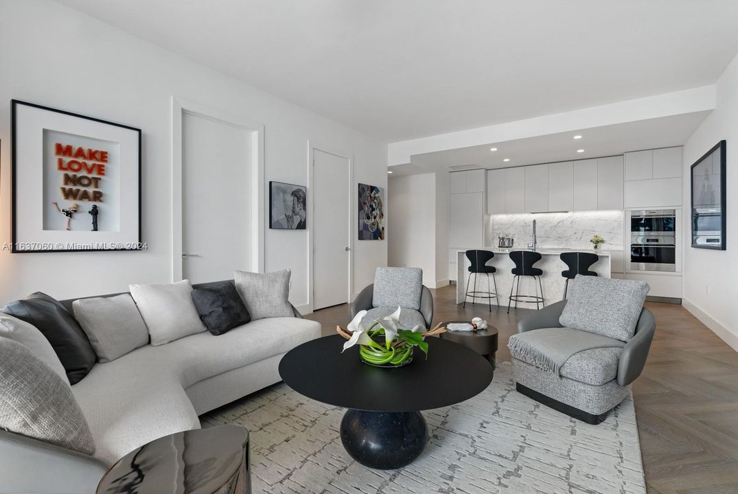 For Sale: $2,995,000 (2 beds, 2 baths, 1245 Square Feet)