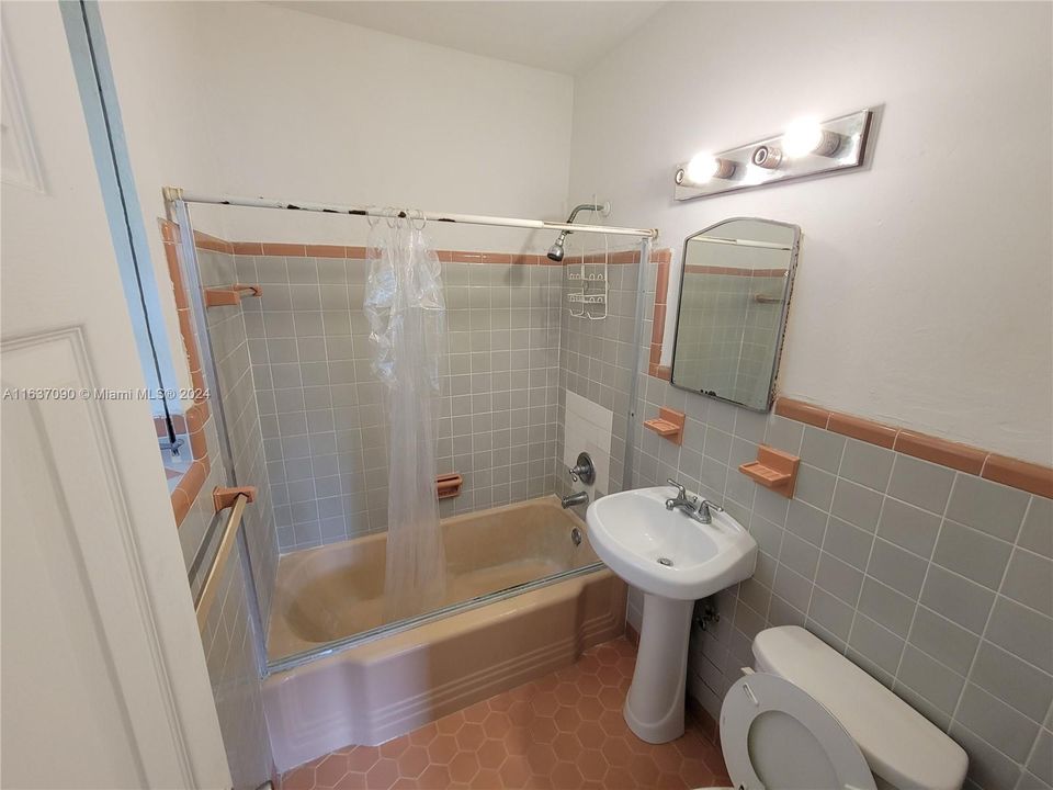 Recently Sold: $449,000 (0 beds, 0 baths, 1000 Square Feet)