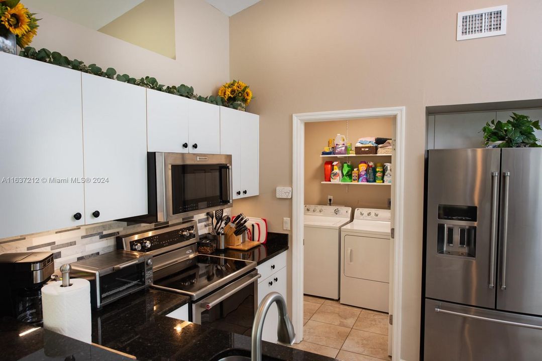 For Sale: $479,000 (3 beds, 2 baths, 1591 Square Feet)