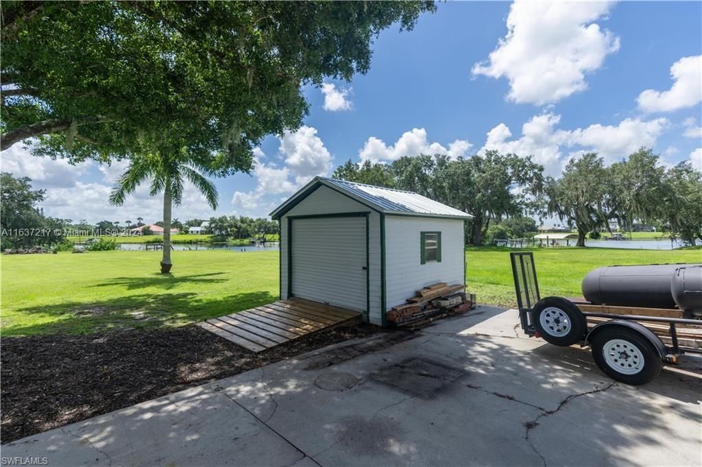 5997 Dragoon Ct.Fort Denaud, FL 33935