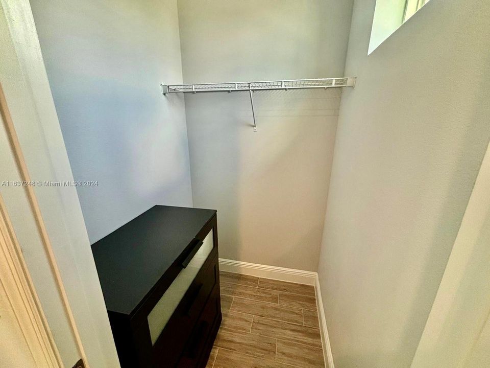 For Rent: $1,300 (0 beds, 1 baths, 0 Square Feet)