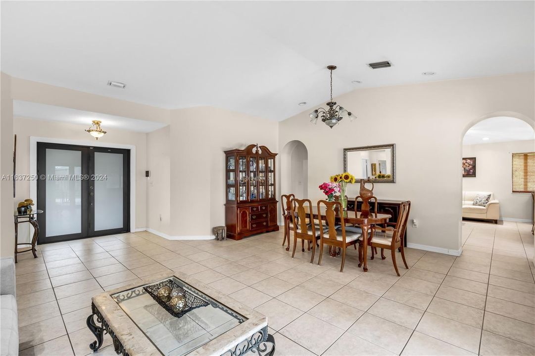 Active With Contract: $889,900 (4 beds, 2 baths, 2631 Square Feet)