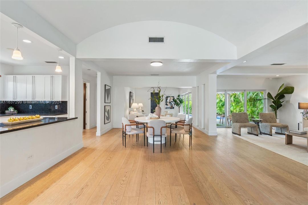 Active With Contract: $2,395,000 (4 beds, 3 baths, 2494 Square Feet)