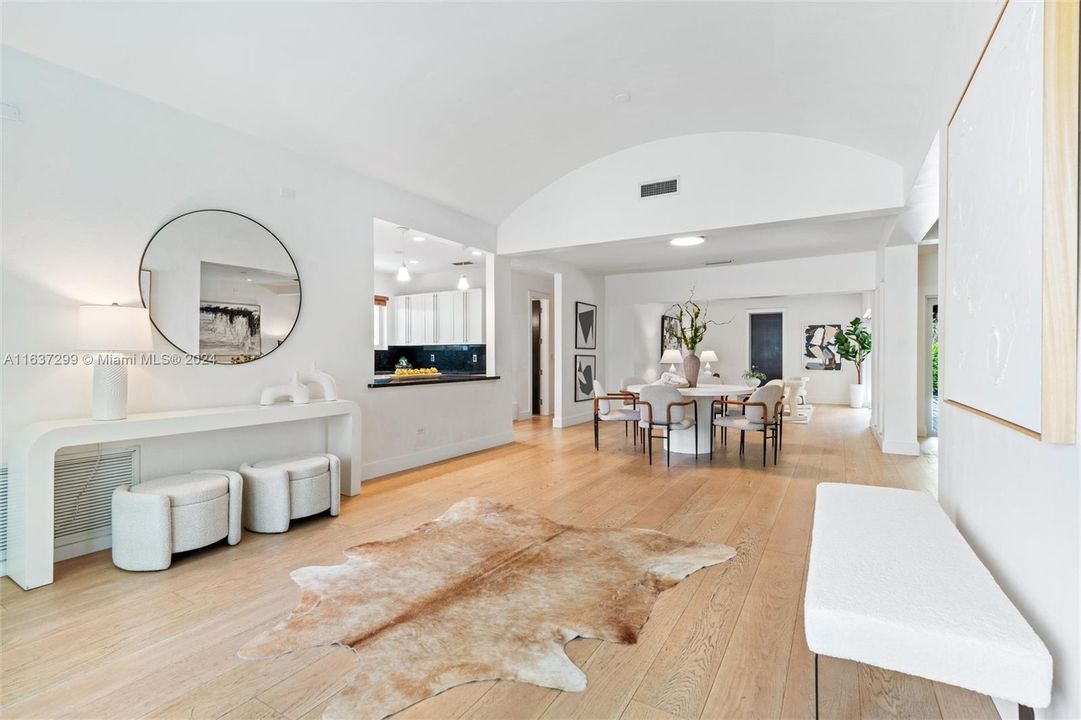 Active With Contract: $2,395,000 (4 beds, 3 baths, 2494 Square Feet)