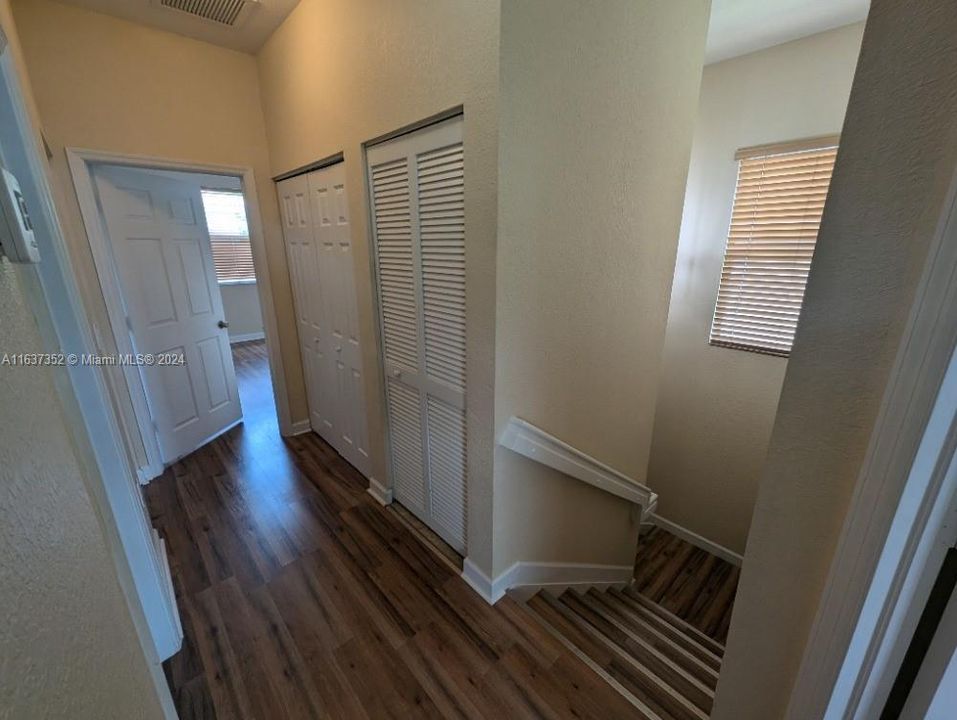 Active With Contract: $2,450 (3 beds, 2 baths, 1416 Square Feet)