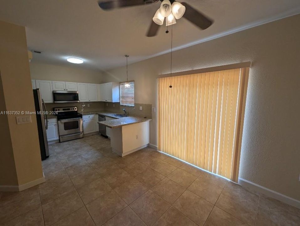 Active With Contract: $2,450 (3 beds, 2 baths, 1416 Square Feet)