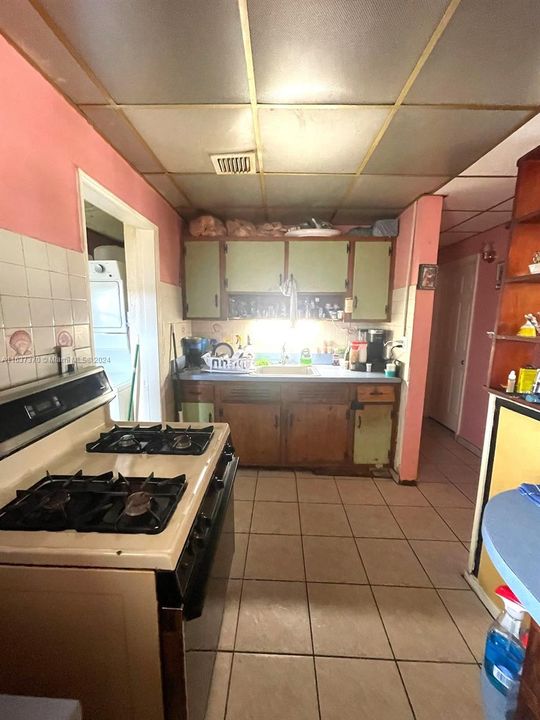 Vendido Recientemente: $399,000 (3 camas, 1 baños, 1166 Pies cuadrados)