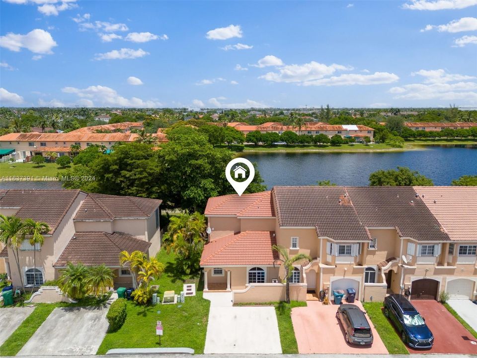 Recently Rented: $2,650 (2 beds, 2 baths, 1160 Square Feet)