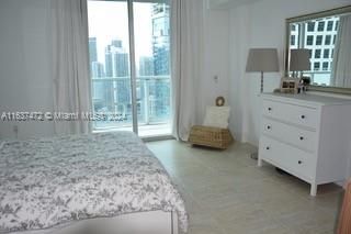 Recently Sold: $429,000 (1 beds, 1 baths, 738 Square Feet)