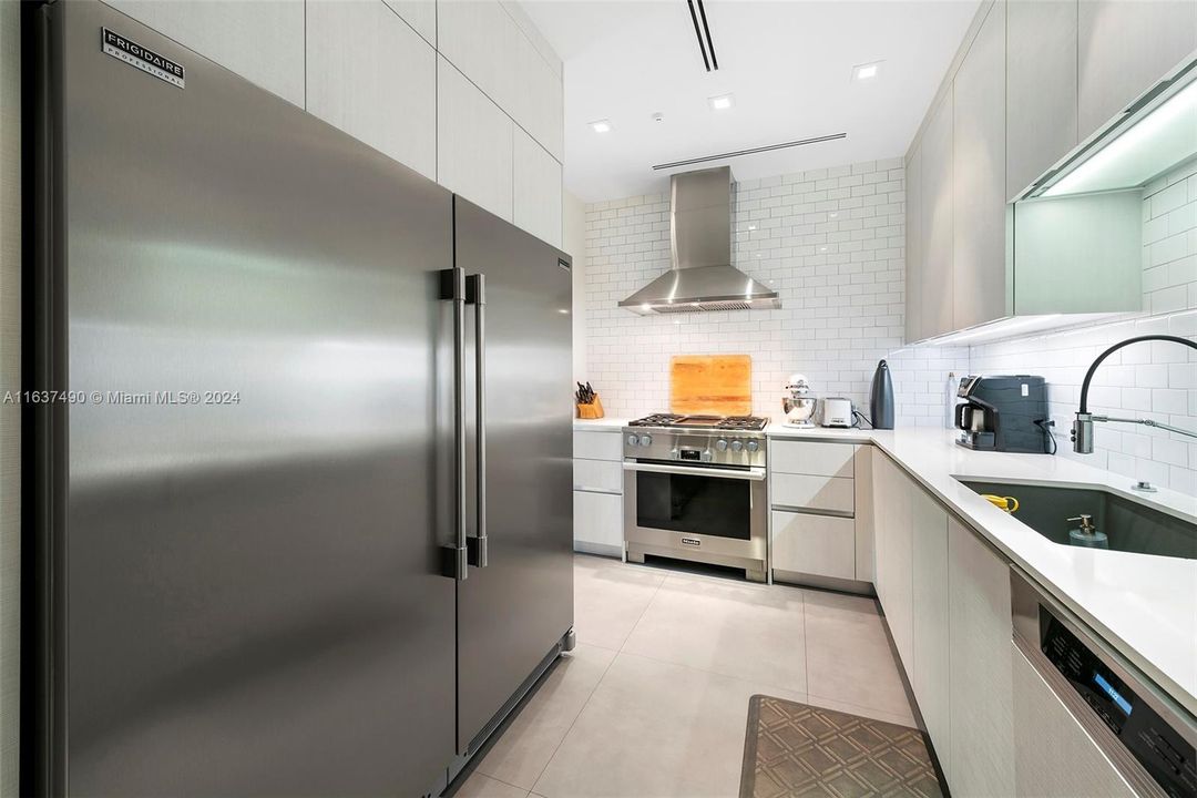 PREP KITCHEN WITH MIELE APPLIANCES