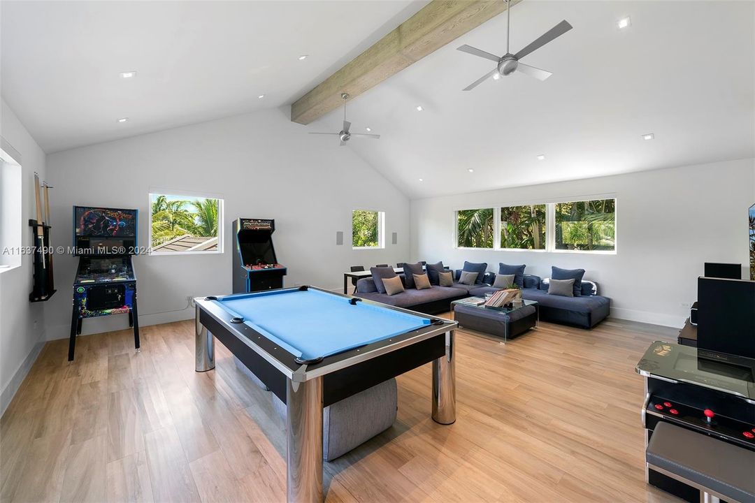 UPSTAIRS FAMILY ROOM/ PLAYROOM