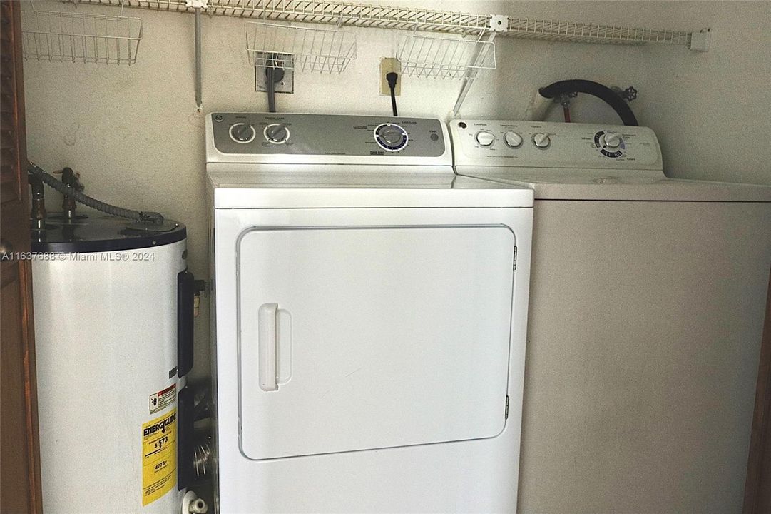 Recently Rented: $2,500 (2 beds, 2 baths, 1185 Square Feet)