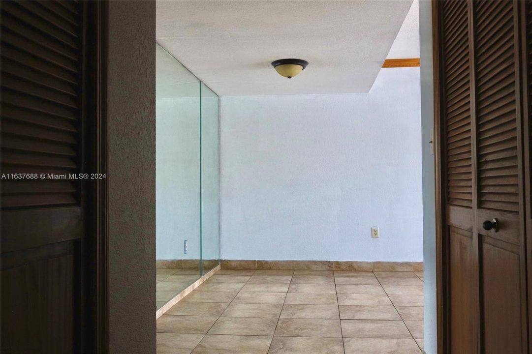 Recently Rented: $2,500 (2 beds, 2 baths, 1185 Square Feet)