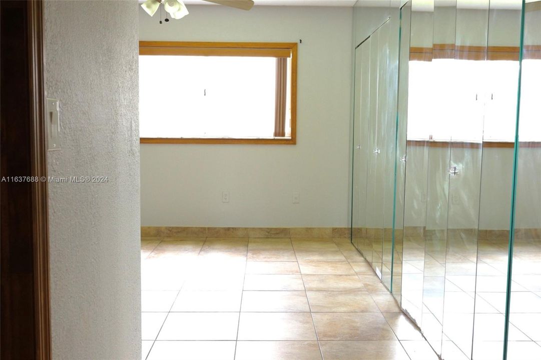 Recently Rented: $2,500 (2 beds, 2 baths, 1185 Square Feet)