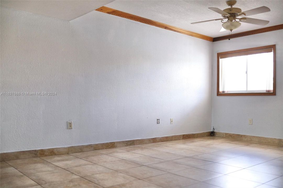 Recently Rented: $2,500 (2 beds, 2 baths, 1185 Square Feet)