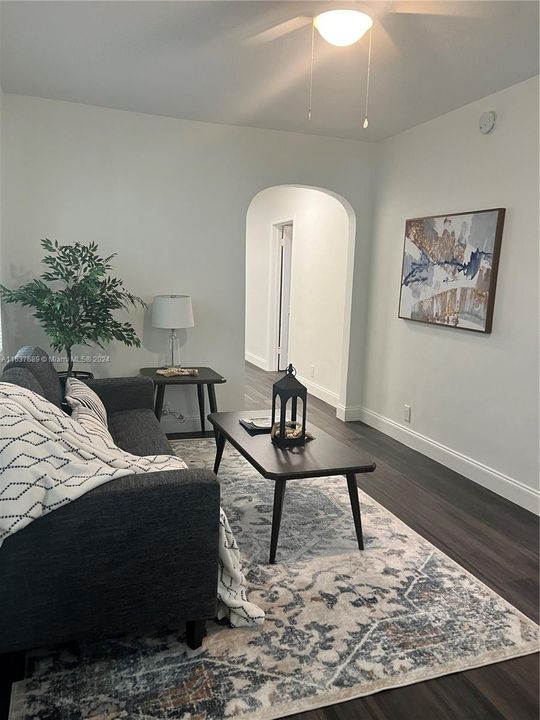 Vendido Recientemente: $439,000 (0 camas, 0 baños, 1260 Pies cuadrados)