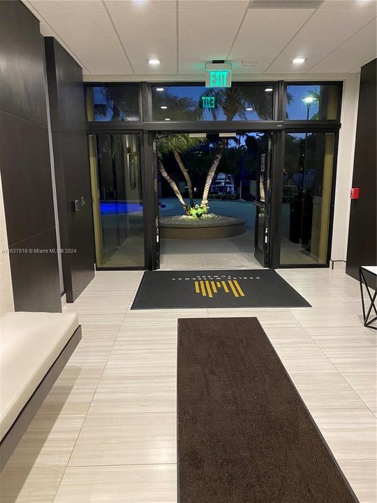 Недавно арендовано: $4,400 (2 спален, 2 ванн, 1310 Квадратных фут)