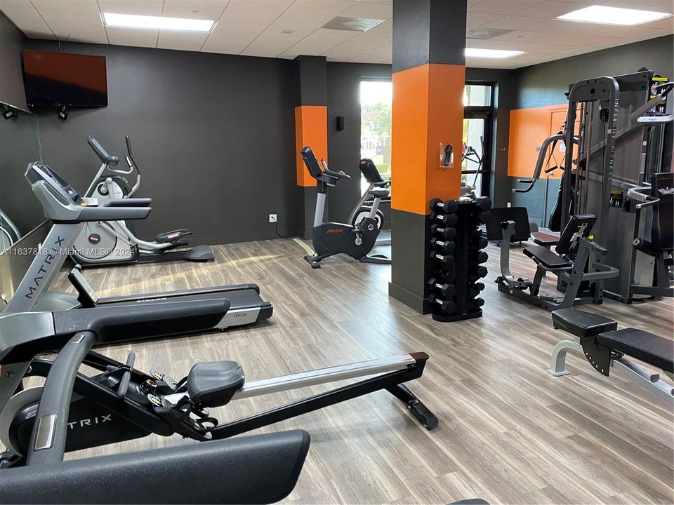 Недавно арендовано: $4,400 (2 спален, 2 ванн, 1310 Квадратных фут)