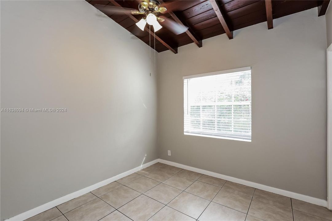 最近租的: $2,535 (3 贝兹, 2 浴室, 1245 平方英尺)