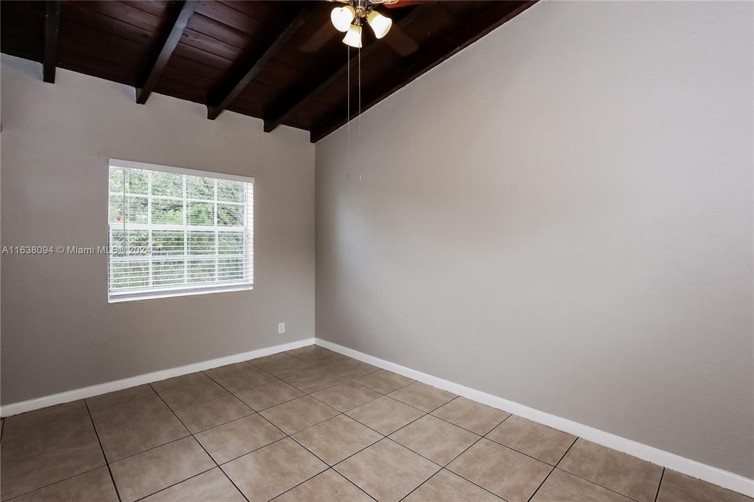 最近租的: $2,535 (3 贝兹, 2 浴室, 1245 平方英尺)