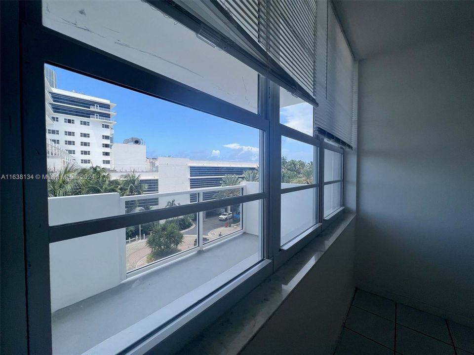 Recently Rented: $2,500 (1 beds, 1 baths, 890 Square Feet)