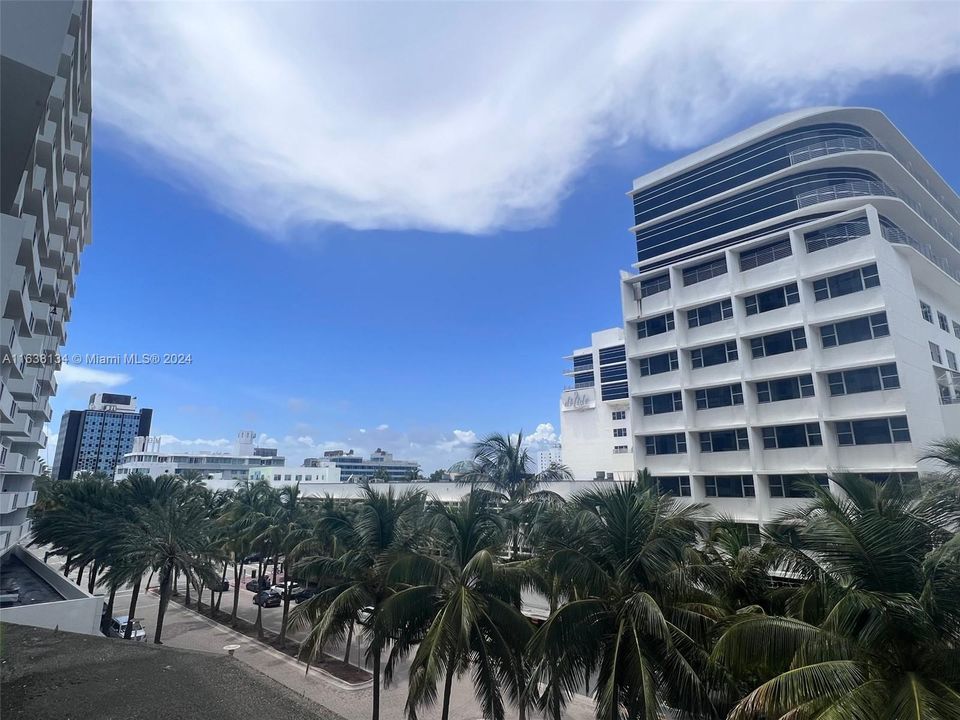 Recently Rented: $2,500 (1 beds, 1 baths, 890 Square Feet)