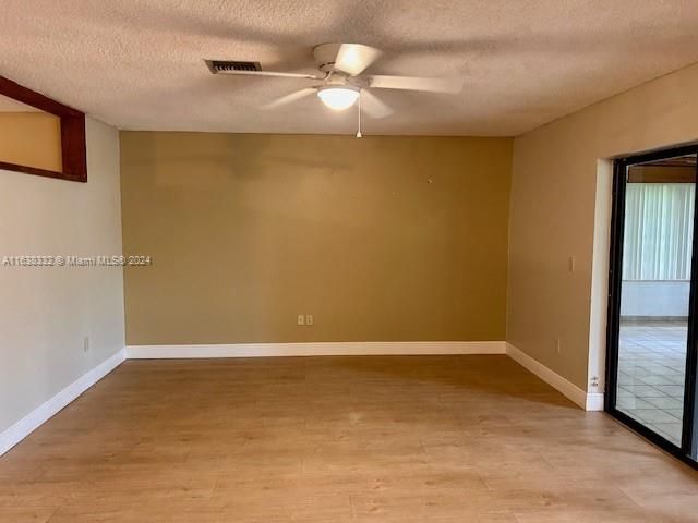 Active With Contract: $2,900 (3 beds, 2 baths, 2279 Square Feet)