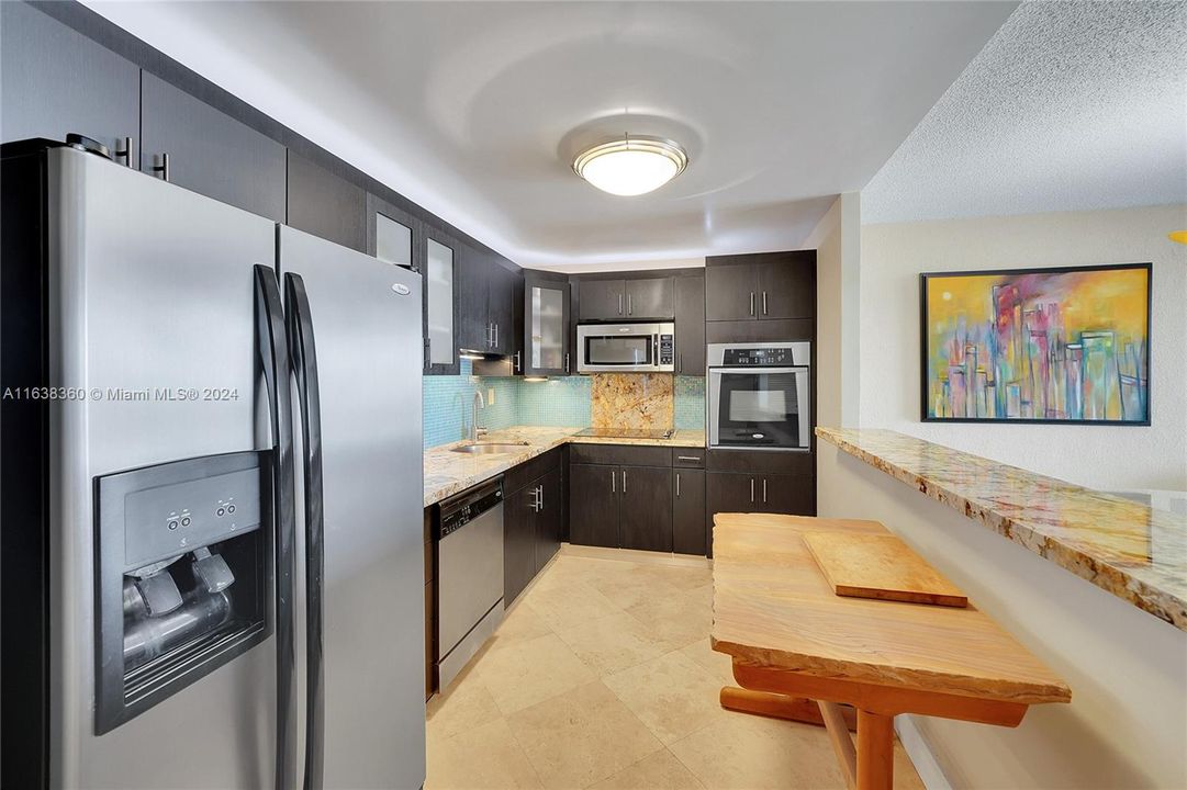 For Sale: $499,000 (1 beds, 1 baths, 1005 Square Feet)