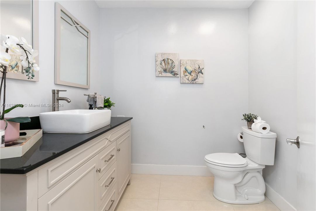 Active With Contract: $1,580,000 (5 beds, 3 baths, 3085 Square Feet)