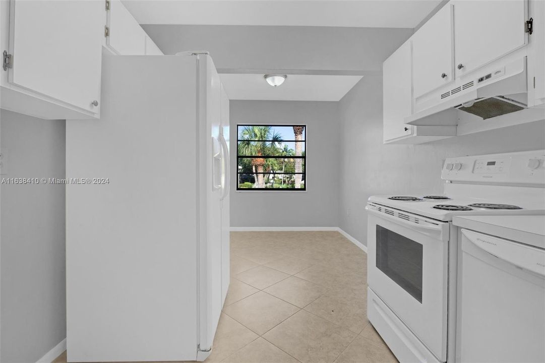 For Sale: $5,000 (2 beds, 2 baths, 1388 Square Feet)