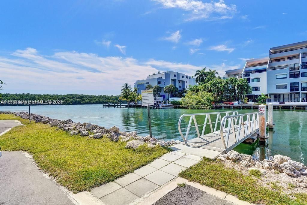 En Venta: $210,000 (1 camas, 1 baños, 697 Pies cuadrados)