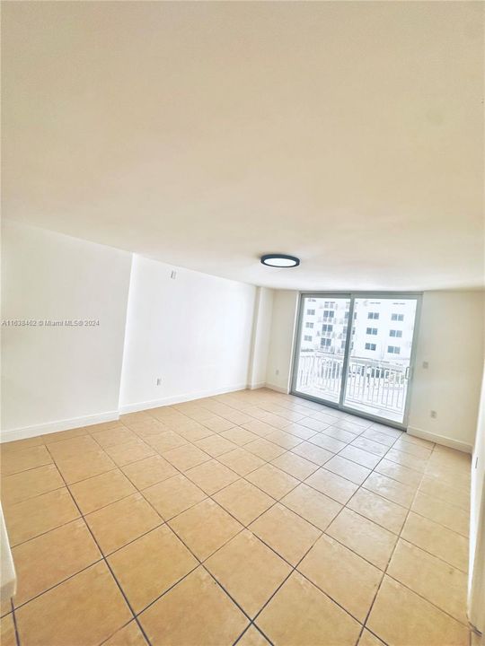 En Venta: $439,000 (1 camas, 1 baños, 655 Pies cuadrados)