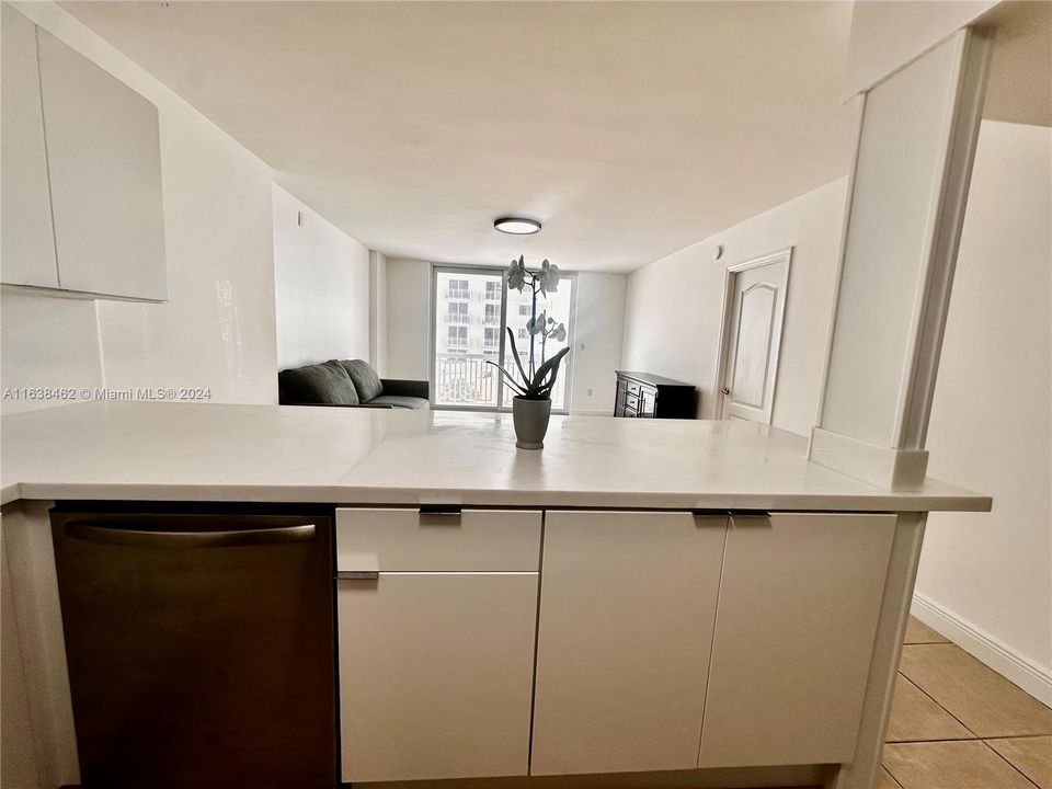 En Venta: $439,000 (1 camas, 1 baños, 655 Pies cuadrados)