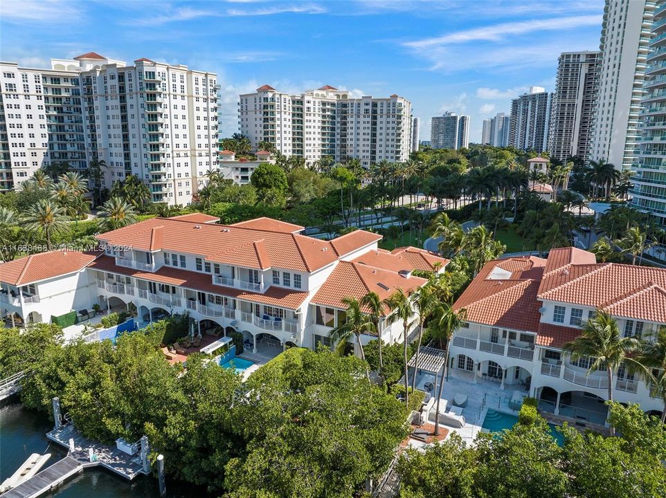 For Sale: $3,675,000 (3 beds, 3 baths, 3022 Square Feet)